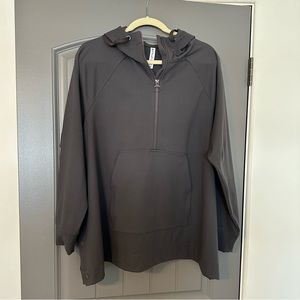 Athleta Glacier Handkerchief Poncho Top